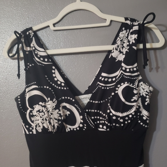 Speechless Black Floral Dress Size Small - Picture 2 of 8